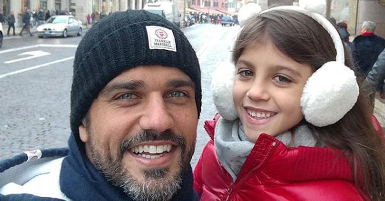 Bruno Cabrerizo publica foto rara da filha, Gaia, e se declara a ela em italiano