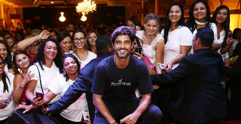 Bruno Cabrerizo agita evento de marca de joias em Alagoas