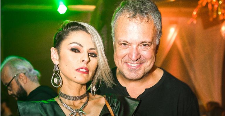 Rodrigo, filho de Susana Vieira, agita a folia em Santa Catarina
