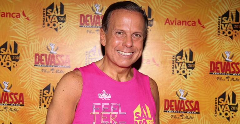 João Dória visita Salvador e curte o último dia de Carnaval na cidade