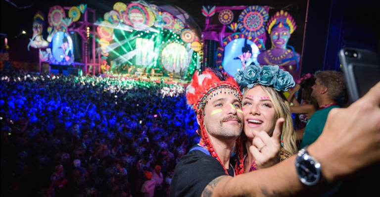 Vips prestigiam o Carvalheira na Ladeira, no Carnaval de Olinda