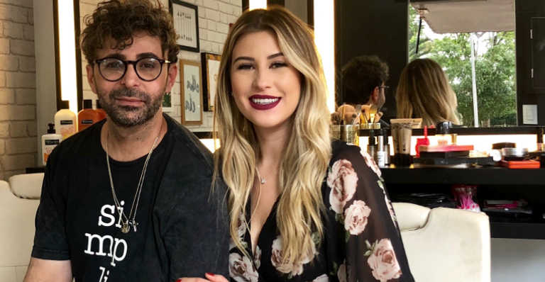 Niina Secrets e Eron Araújo estreiam nova web série de beleza no Youtube