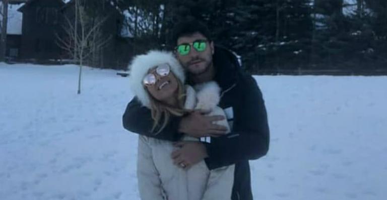 Thiago Magalhães sobre saudade de Anitta: “Ela sai de casa e eu já fico”