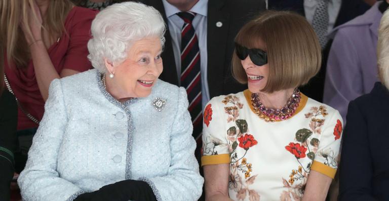 Aos 91 anos, rainha Elizabeth II vai pela primeira vez ao London Fashion Week