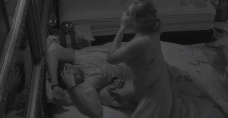 No ‘BBB18’, Jéssica tenta beijar Lucas e leva fora histórico: “Você é doida”