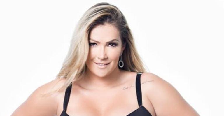 Fani Pacheco posa para catálogo de lingerie e rebate críticas após ser acusada de retocar fotos