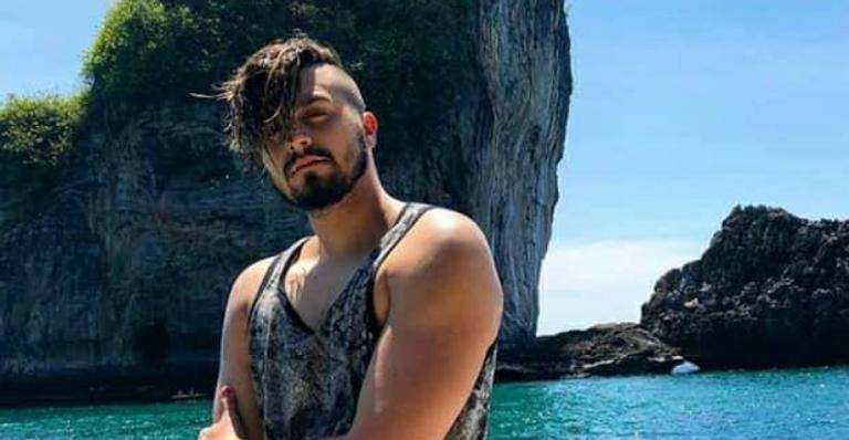 Luan Santana exibe novo visual e divide opiniões