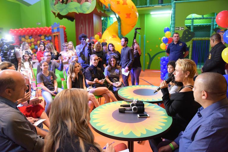 Xuxa comemora o aniversário da Casa X de Foz do Iguaçu