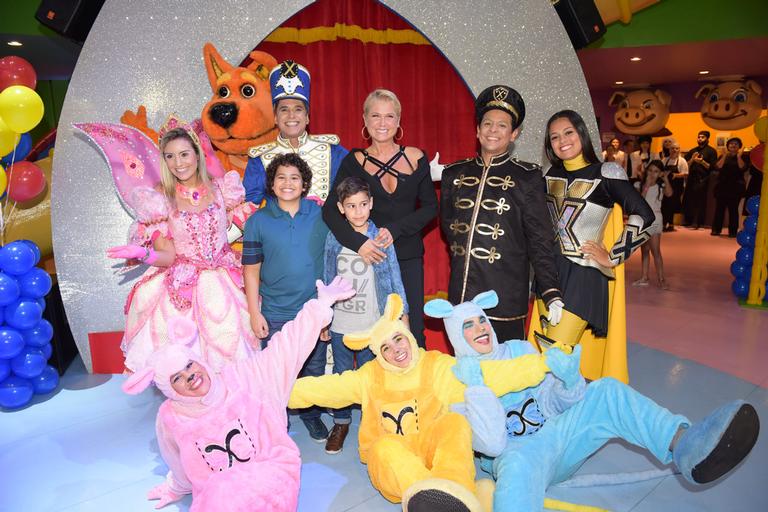 Xuxa comemora o aniversário da Casa X de Foz do Iguaçu
