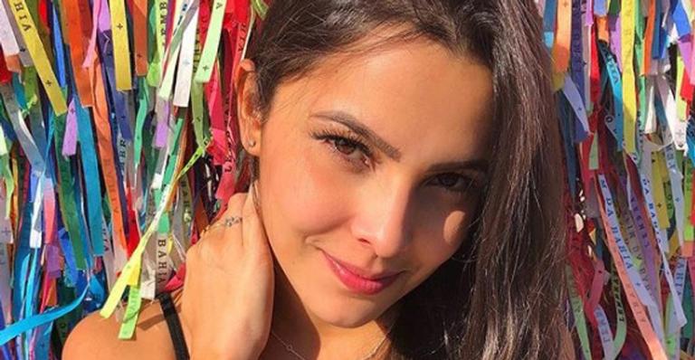 Emilly Araújo realiza sonho da falecida mãe e se emociona: “Entendi tudo”