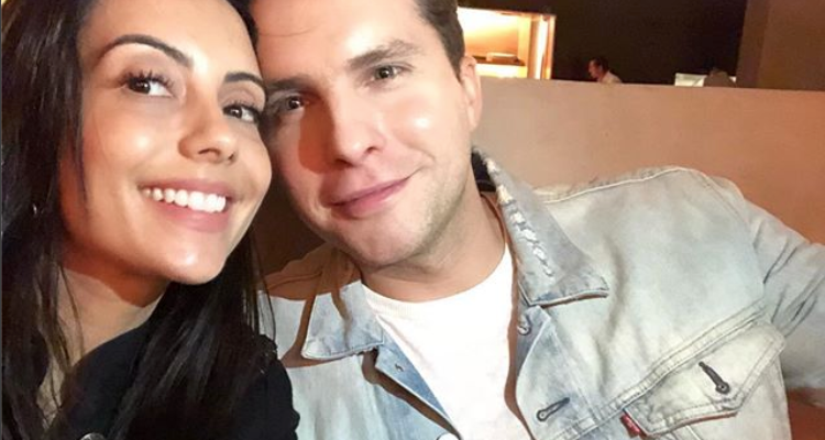 Thiago Fragoso comemora 13 anos de união com Mariana Vaz