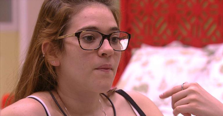 Ana Clara diz que irá salvar Paula do paredão