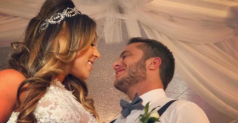 Thammy Miranda compartilha foto no altar após casamento com Andressa Ferreira
