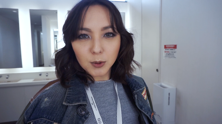 Bruna Nakano apresenta o primeiro dia da Tokyo Amazon Fashion Week
