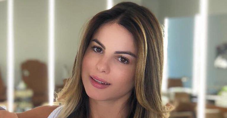 Sthefany Brito renova o visual em Miami: “Morena iluminada”