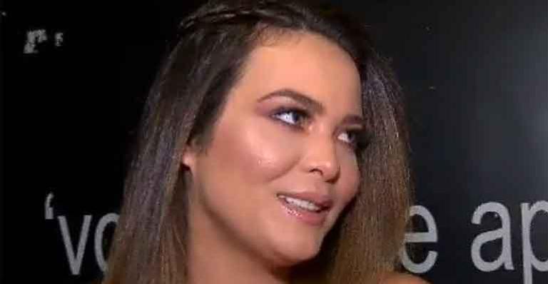 Bacalhau de Geisy Arruda é apreendido em aeroporto e ela lamenta: ‘Dei azar’