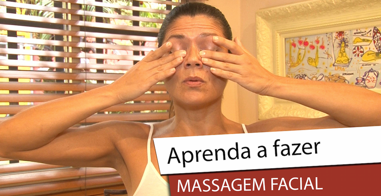 Aprenda a fazer massagem facial que ajuda a ficar mais jovem