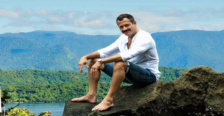 Malvino Salvador comenta criação das 3 filhas: “A educação dos pais é essencial na formação do caráter”