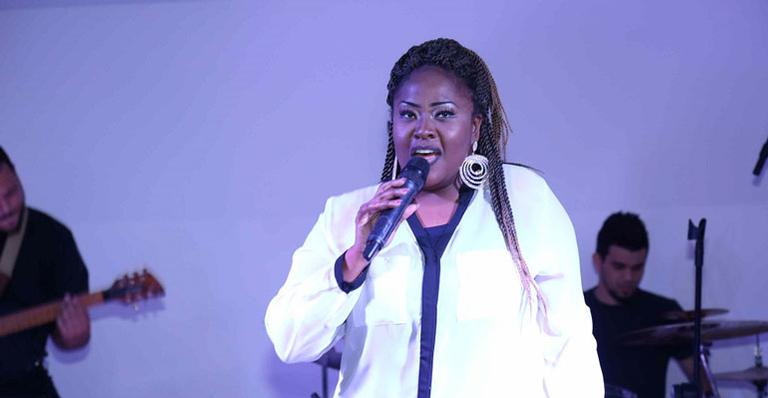Vips prestigiam show de Vanessa Jackson em evento do Instituto Arte em Movimento