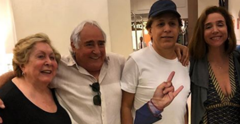 ‘Sai de Baixo’: elenco se reúne para gravar filme do humorístico