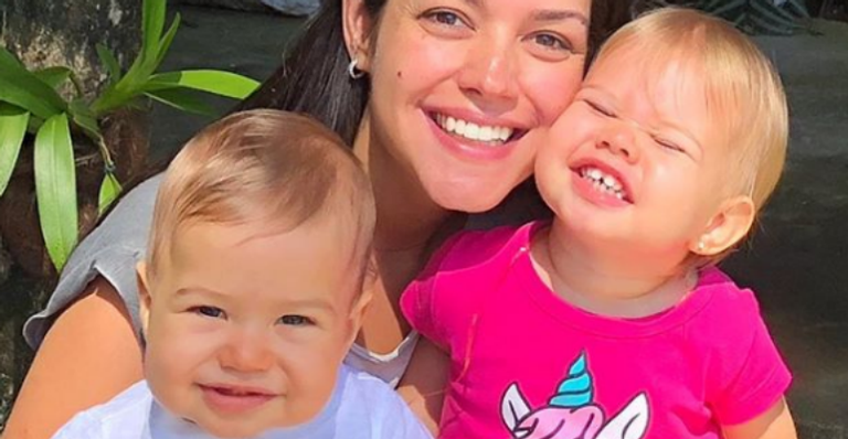 Thais Fersoza se derrete pelos filhos, Melinda e Teodoro: “Sou apaixonada”