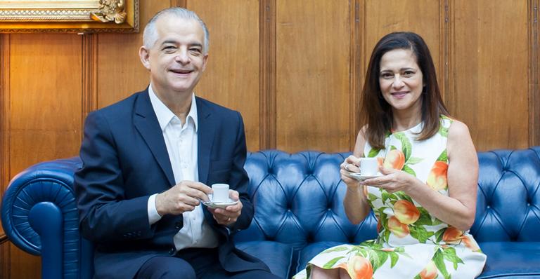 [EXCLUSIVO em CARAS] Márcio França, governador de SP, revela lado praiano: “Sou caiçara e sinto falta de surfar”