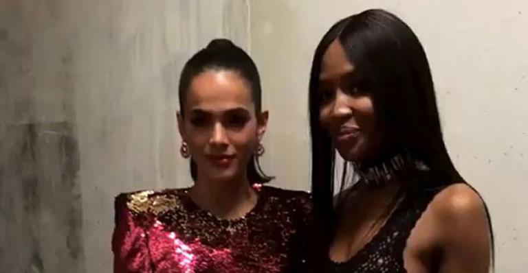 Em Cannes, Bruna Marquezine brilha ao lado de Naomi Campbell