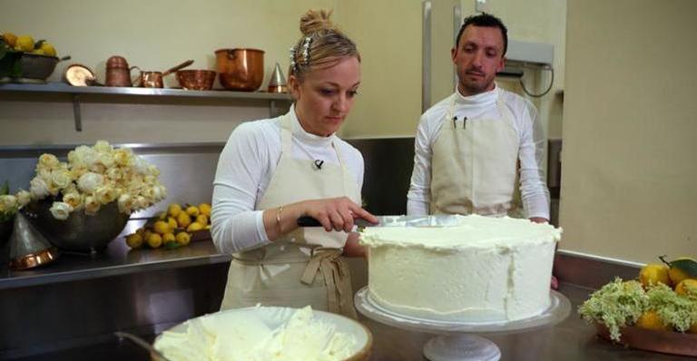 Saiba a receita do bolo que será servido no casamento real