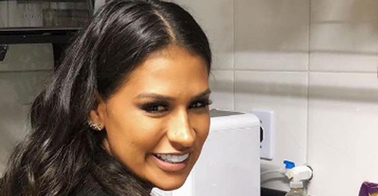 Simone celebra os 34 anos e compartilha antes e depois: “Sou igual a vinho”