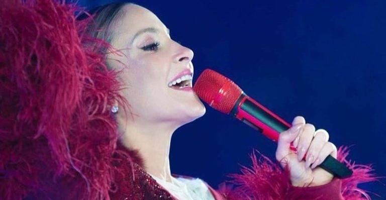 Claudia Leitte estreia nova turnê My Carnaval em São Paulo