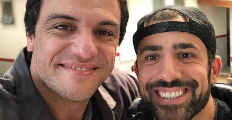 Ao lado de Rodrigo Lombardi, ex-BBB Kaysar ganha papel na série ‘Carcereiros’