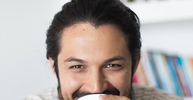 Romulo Estrela mostra a beleza do filho, Theo: “Sou só dele”