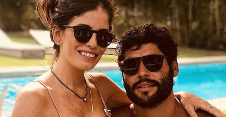 Futuro papai, Dudu Azevedo faz homenagem para a mulher: “Amor me inunda”