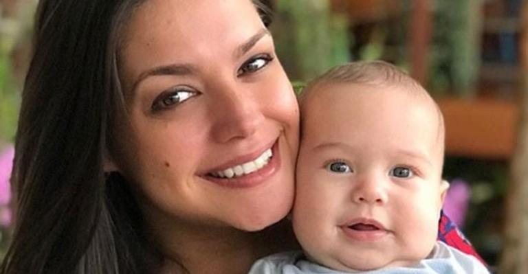 Thais Fersoza se derrete com gargalhada de Theodoro: “Melhor som do mundo”