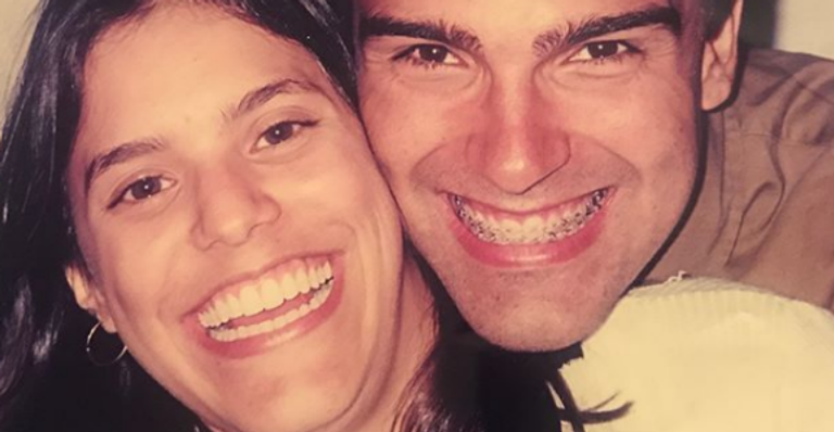 Tadeu Schmidt comemora 20 anos de casado com Ana Cristina: “Passamos a ser um só”