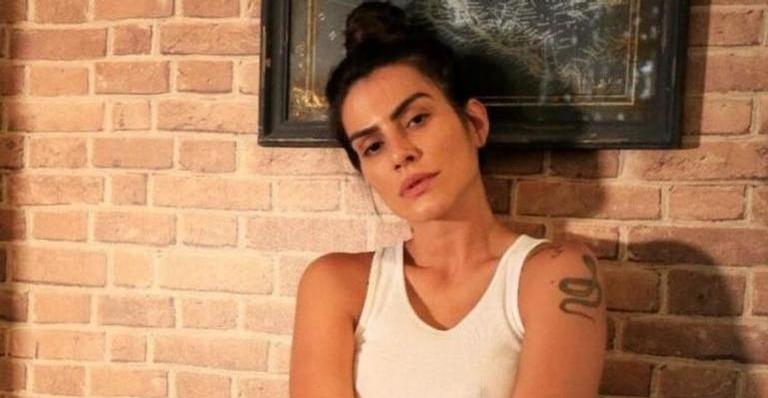 Chateada, Cleo lamenta falta de sororidade: “Triste quando mulheres me ofendem”
