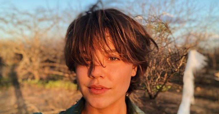 Alice Wegmann fala sobre seu casamento ideal e dispara: “Aguardando o maridão”