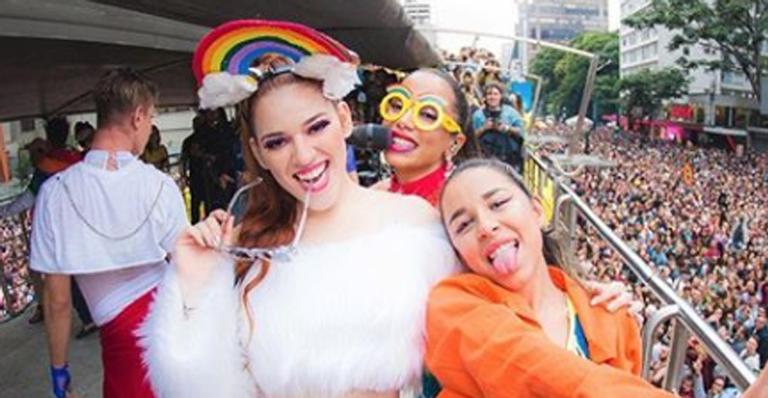 Ex-BBB Ana Clara elogia Anitta após Parada LGBTQ