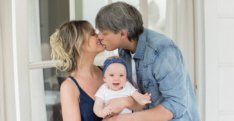 EXCLUSIVO em CARAS: Eliana apresenta Manuela, sua mais nova e feliz conquista