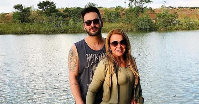 Zilú Godoi passeia de moto com o namorado e se declara: “Quando ele acelera, os trovões se calam”