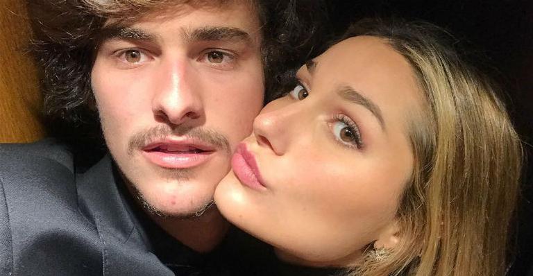 Sasha Meneghel fotografa Bruno Montaleone e se derrete: “Gatinho”