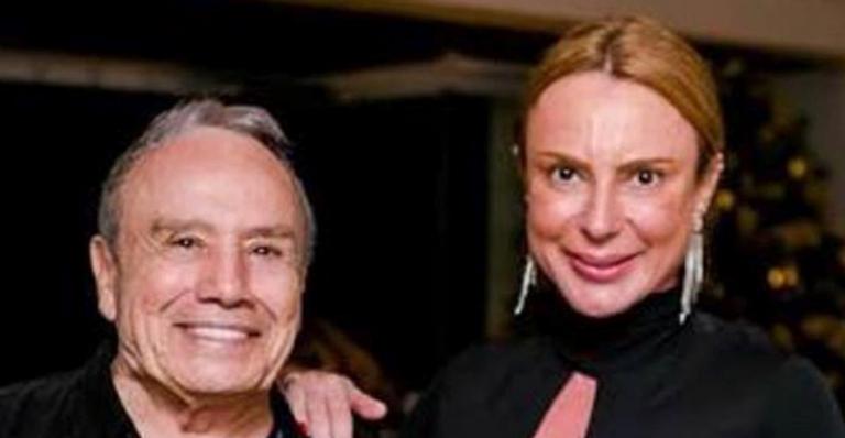Marilene Saade comemora 20 anos de casada com Stênio Garcia
