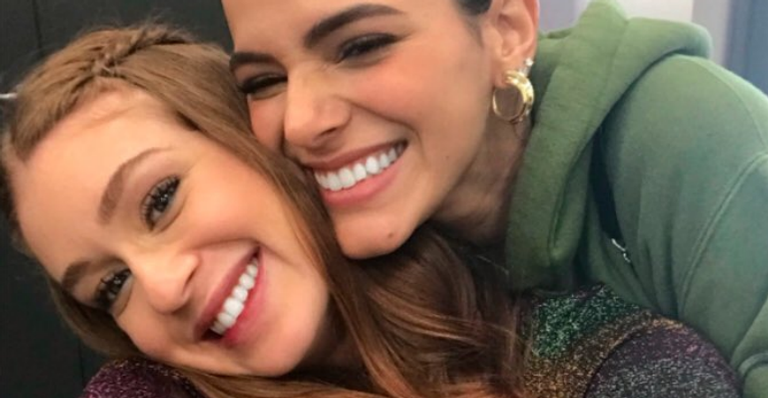 Bruna Marquezine desabafa novamente no Twitter: “Eu e Marina estamos ótimas”
