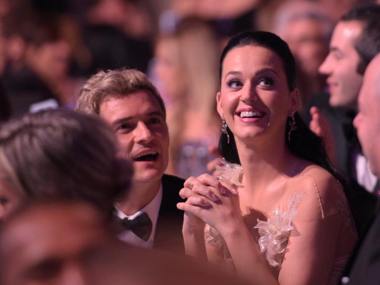 Katy Perry e Orlando Bloom assinam acordo pré-nupcial