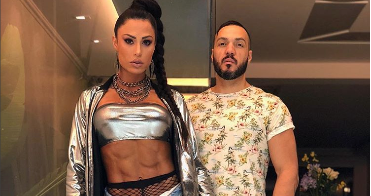 Belo faz homenagem a Seleção Brasileira com foto sensual de Gracyanne Barbosa