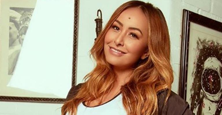 Sabrina Sato posa de lingerie e exibe barriga de quatro meses: “Só cresce”