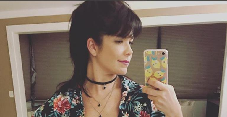 Aos 39 anos, Samara Felippo desabafa em foto de biquíni