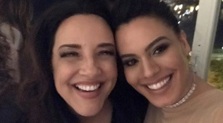 Com foto mega sexy, Ana Carolina se declara para Letícia Lima: “Minha flautinha doce”