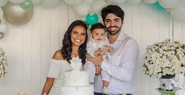 Aline Dias festeja o batizado de seu primeiro filho, Bernardo
