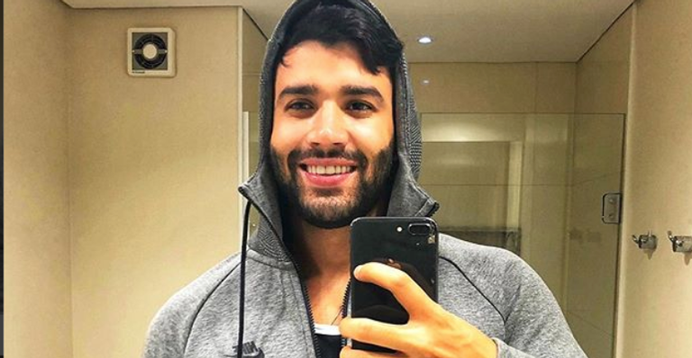 Momento em família de Gusttavo Lima e Andressa Suita encanta a web: ”Abençoados”